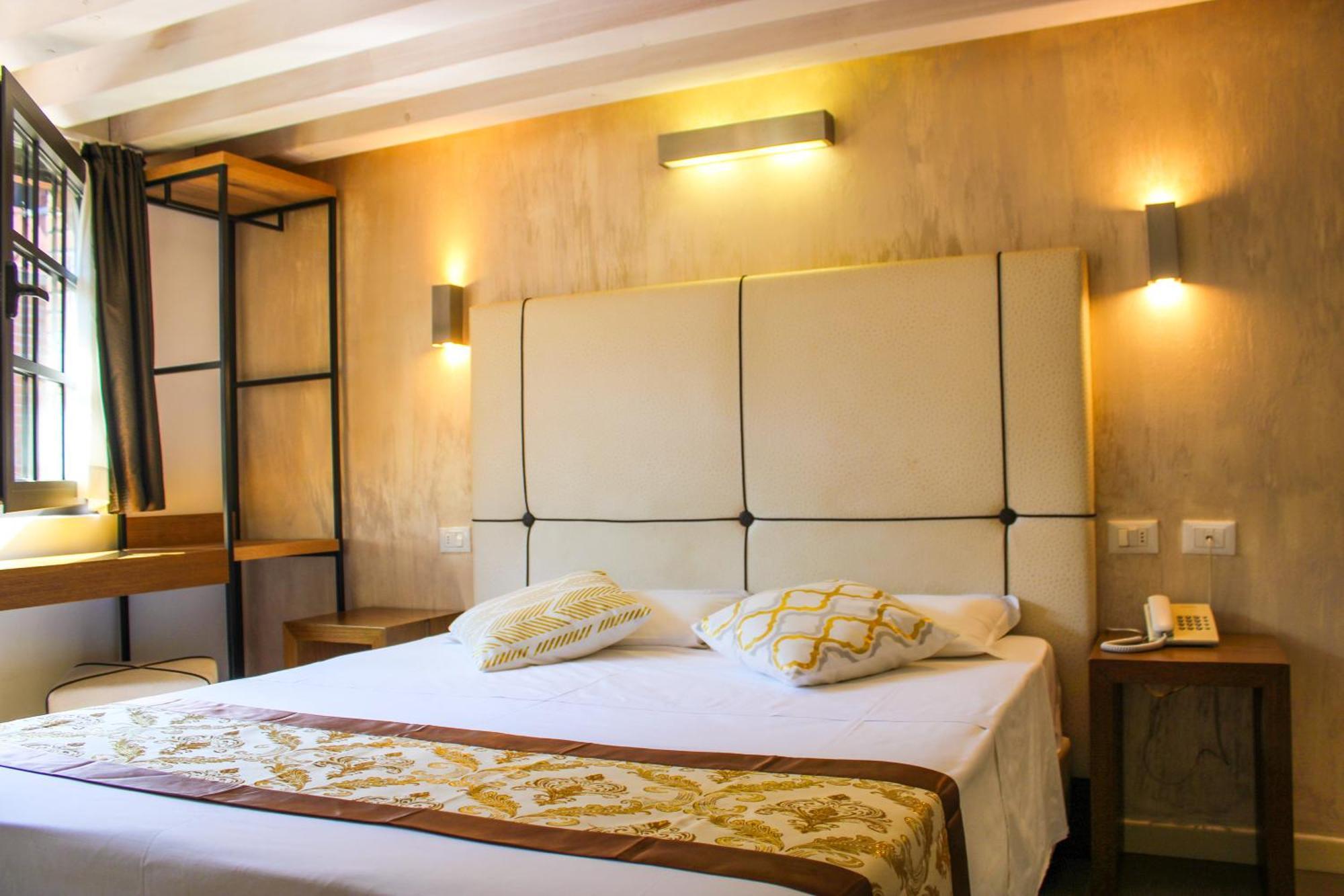 Al Canal Regio - Guest House Венеция Экстерьер фото