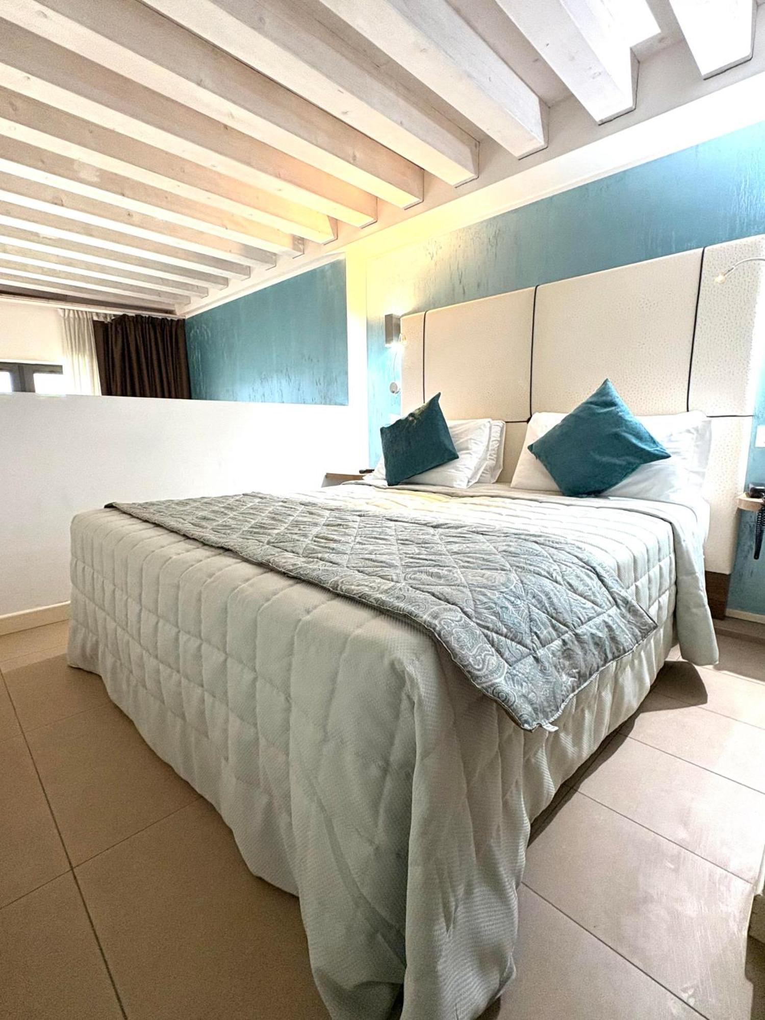 Al Canal Regio - Guest House Венеция Экстерьер фото
